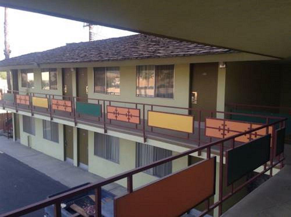 Tropics Motor Hotel Indio Exteriör bild